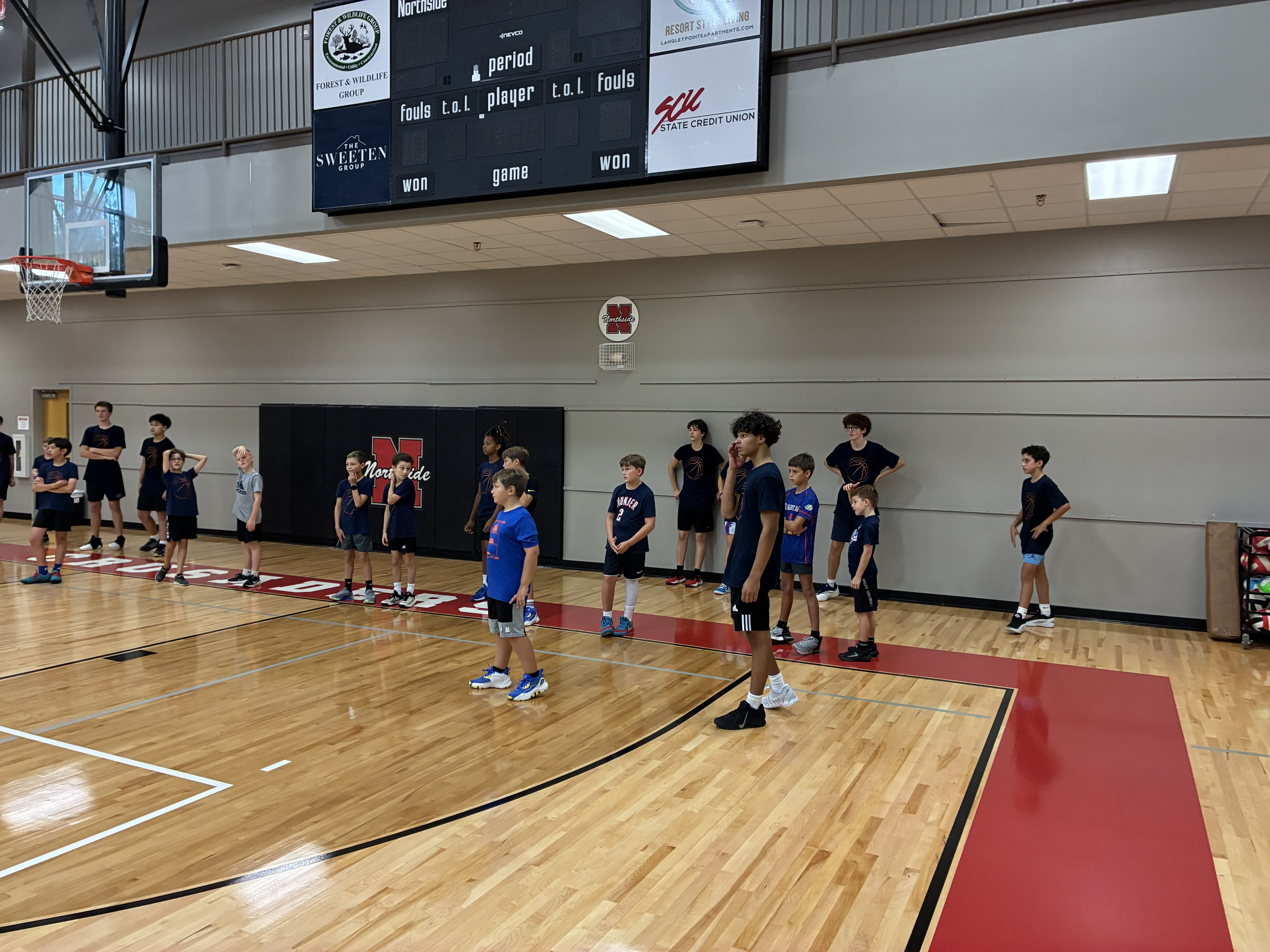 CBA4Youth campers on the Northside court